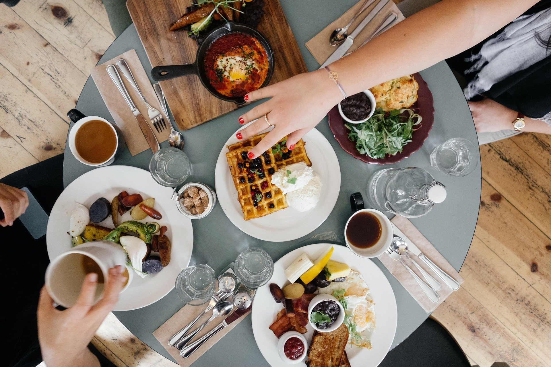 Eating Out on a Diet: 5 Strategies for Staying on Track at Restaurants
